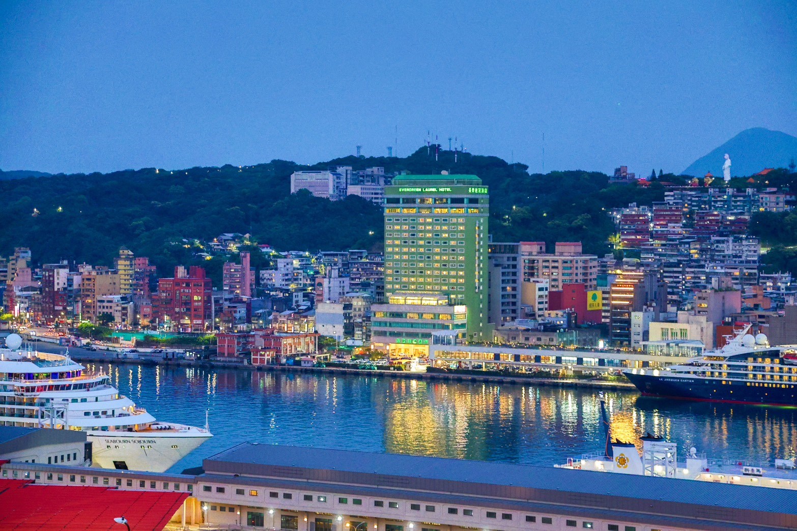 基隆長榮桂冠酒店今年度加入皇冠海岸觀光圈特色店家(圖/北觀處提供)