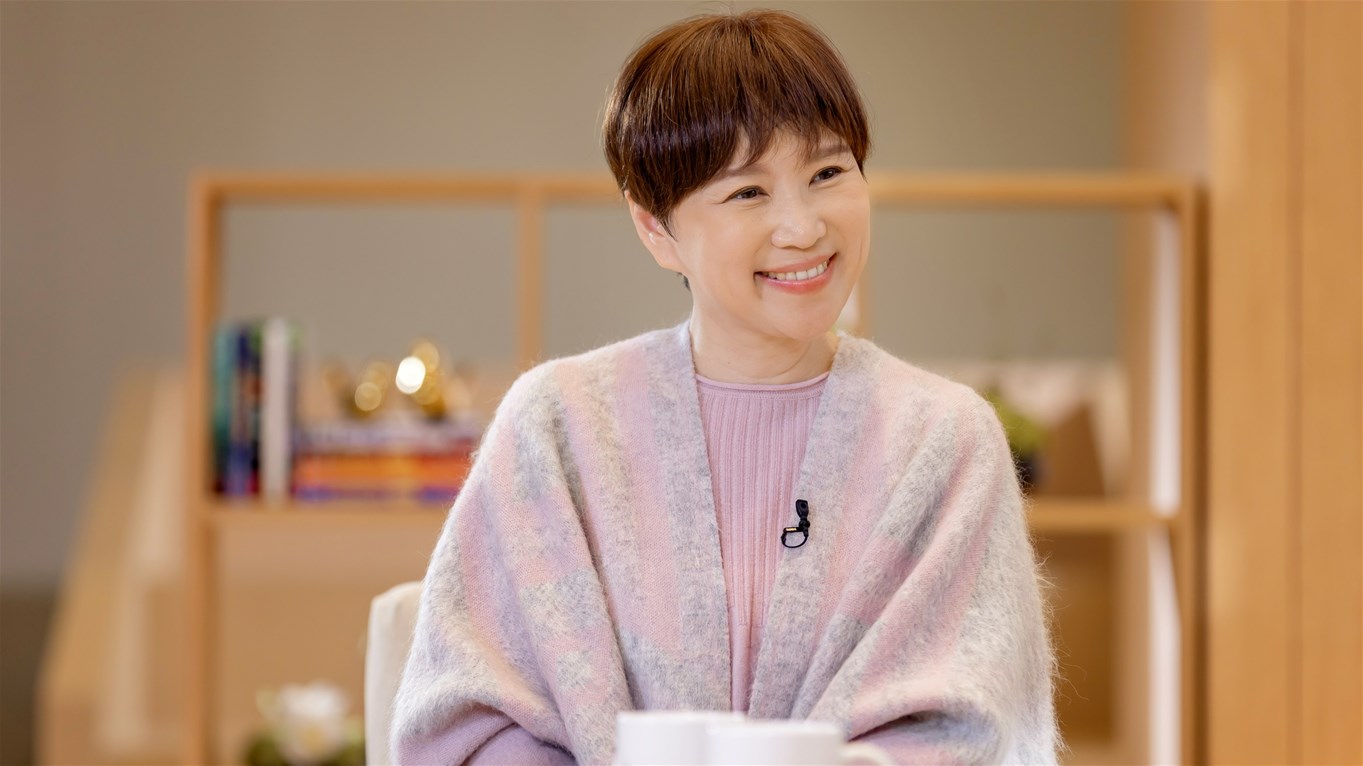 大地酒店2025年文學講座壓軸場次，特別邀請第60屆金鐘獎「生活風格節目主持人獎」得主─詹慶齡老師(圖/名人書房提供，劉瑞龍攝)