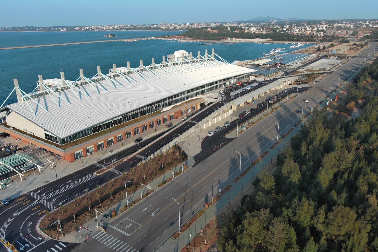 金門港旅運中心整備作業持續推進（圖/金門縣政府提供）