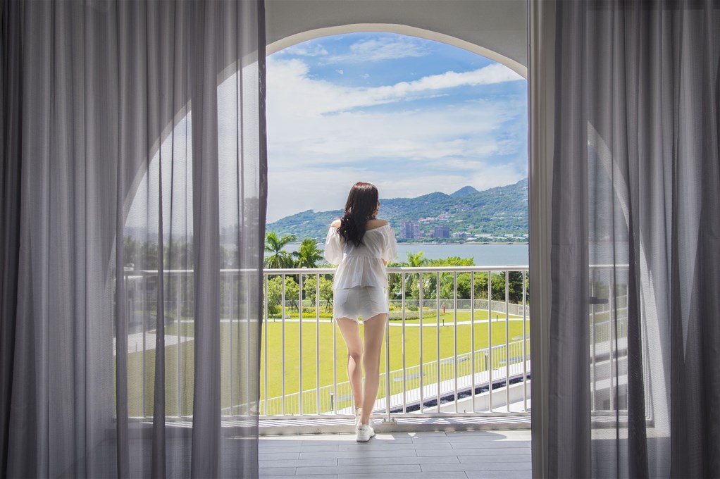 將捷金鬱金香酒店邀請旅客放慢腳步，在河岸風景與專業舒壓療程中，展開一場療癒身心靈的度假(圖/將捷金鬱金香酒店提供)